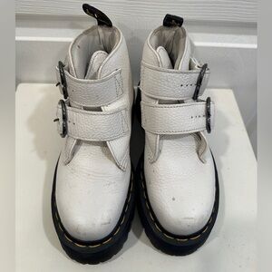 Dr. Martens Women’s SZ.6 Devon Heart White Leather Platform Boots GUC